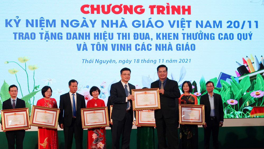 Thái Nguyên: Thầy giáo tận tụy, tâm huyết với sự nghiệp 